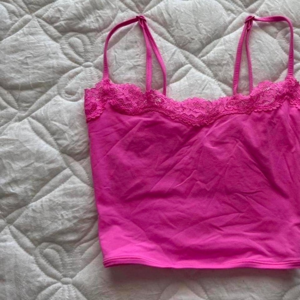 hot pink skims cropped cami lace tank - Picture 3 of 5